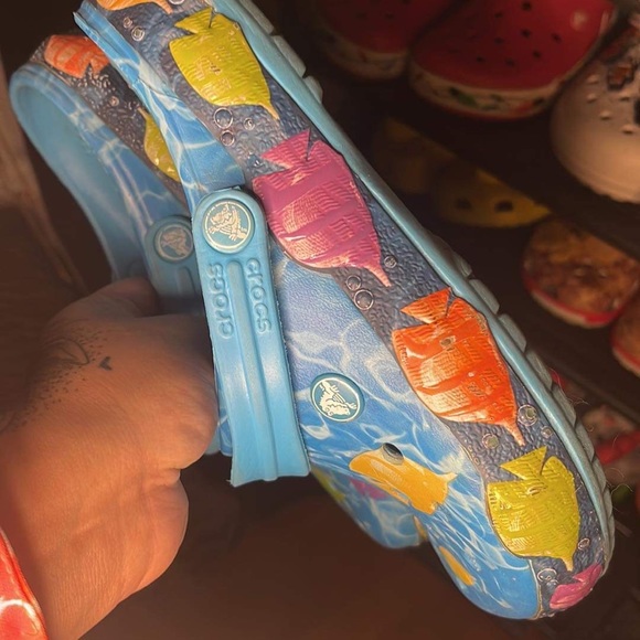 Fish Crocs - Picture 3 of 6